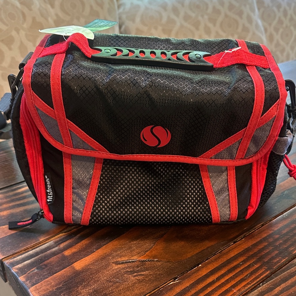 Black and Red Insulated Lunch Bag